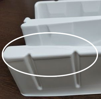 ダブリが生じたプラスチック製品